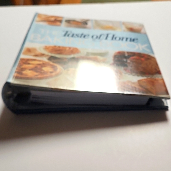 New - The Taste of Home Baking book - in shrinkwrap - Picture 2 of 5